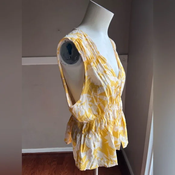 RACHEL Rachel Roy Yellow and White Floral Blouse - Picture 4 of 6
